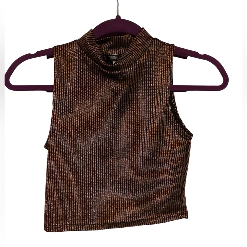 NWT SEDUCTION BLACK AND BRONZE METALLIC SLEEVELESS CROP TOP SIZE S